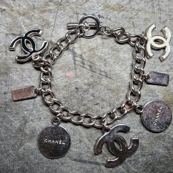 Chanel Poker Chip Charm Bracelet Silver Tone Signature Number "5" - Picture 4 of 6